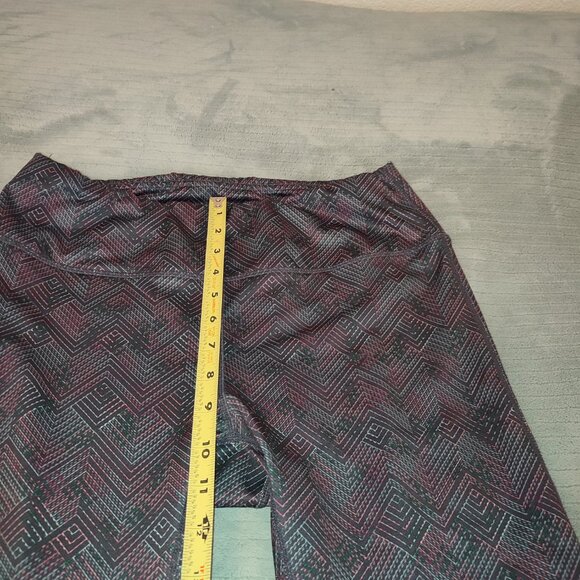 Pro Player Leggings Razzle and Dazzle Geometric Design Wicking Phone Pocket - Picture 6 of 14